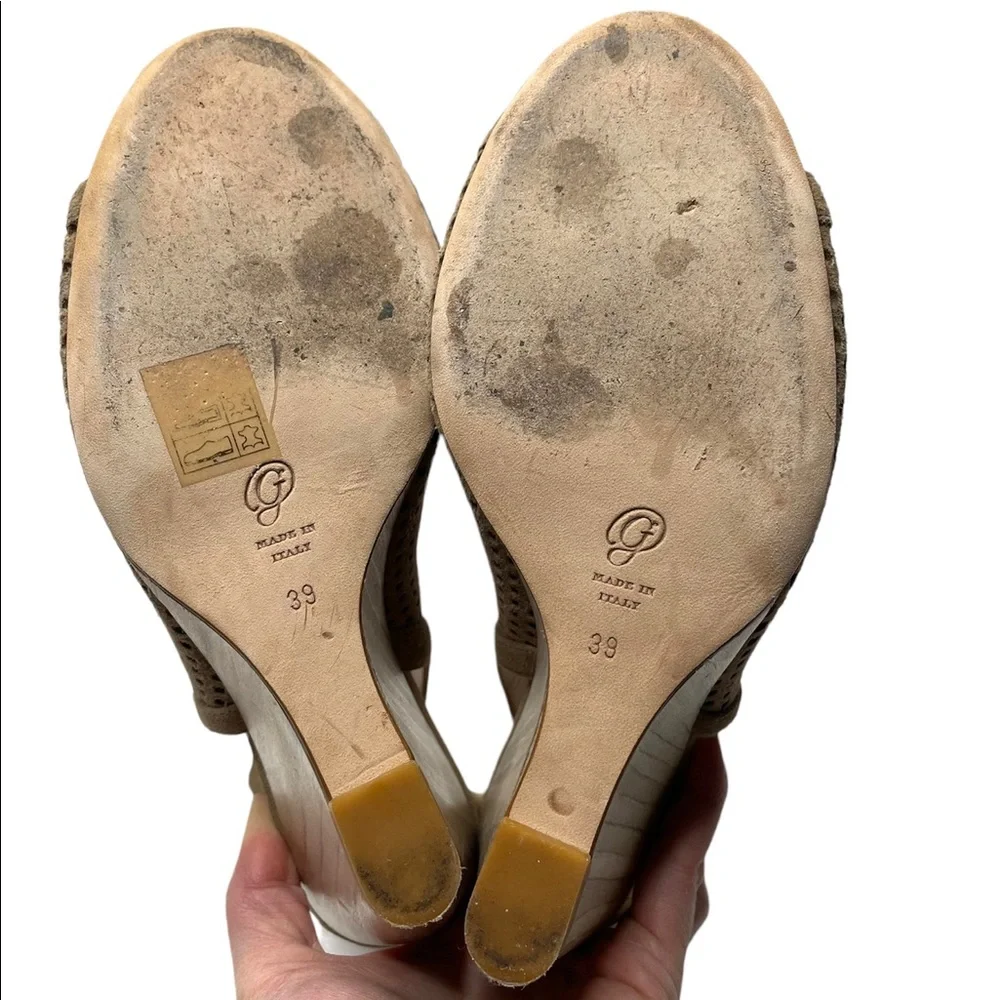 M. Gemi | The Vivo Tan Suede Peep Toe Wedge 39